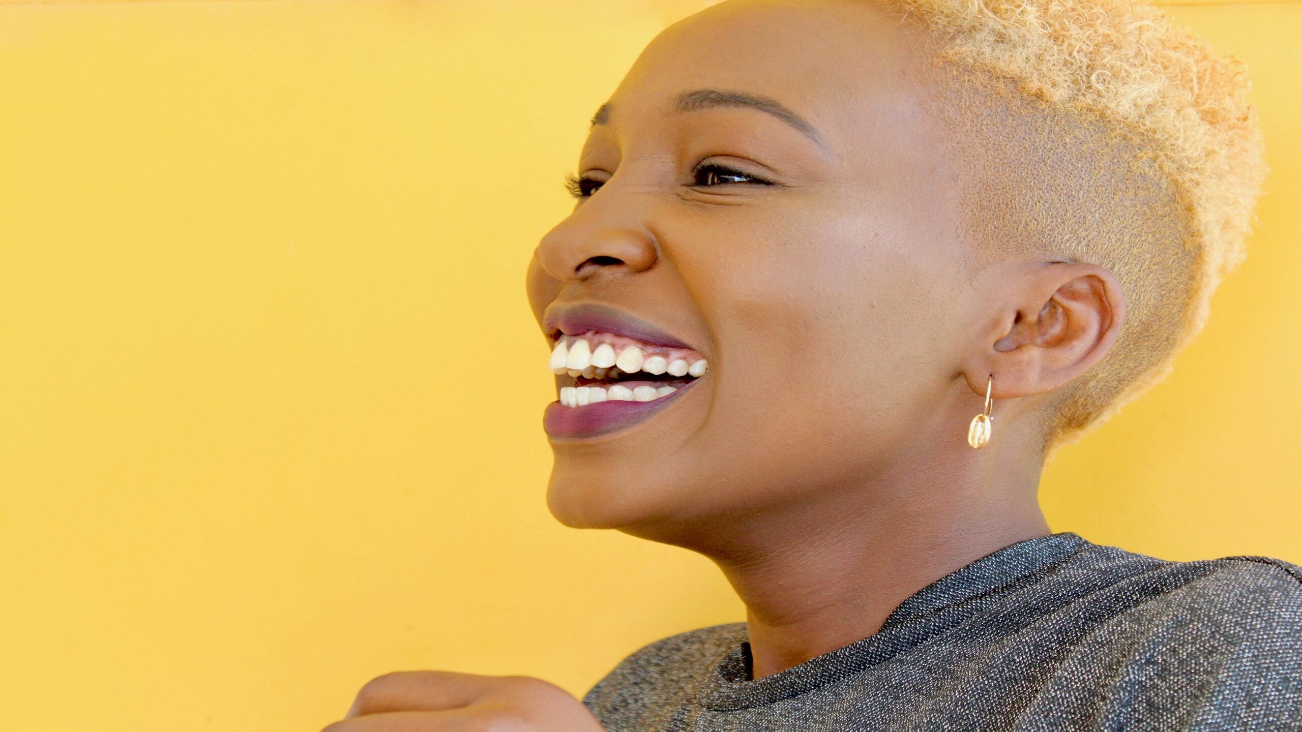 gabrielle-henderson-DgCPTkDqhHg-unsplash woman gabrielle
